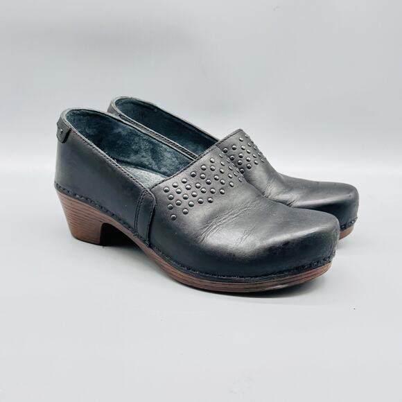 Dansko Shoes Womens 8 Black Leather Clogs Slip On Studded Comfort Work Classic - Picture 2 of 12